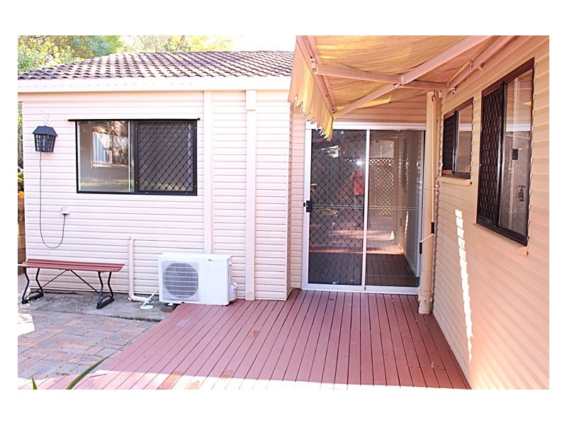 6 solander street, Carina QLD 4152
