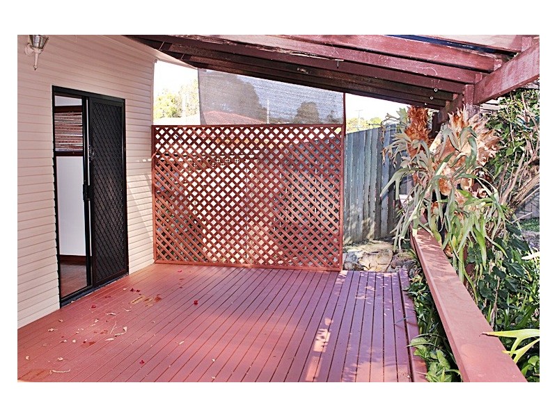 6 solander street, Carina QLD 4152
