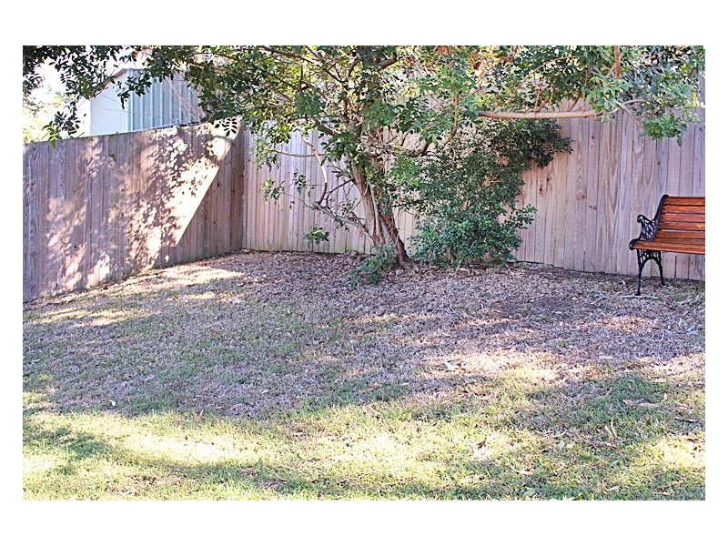 6 solander street, Carina QLD 4152