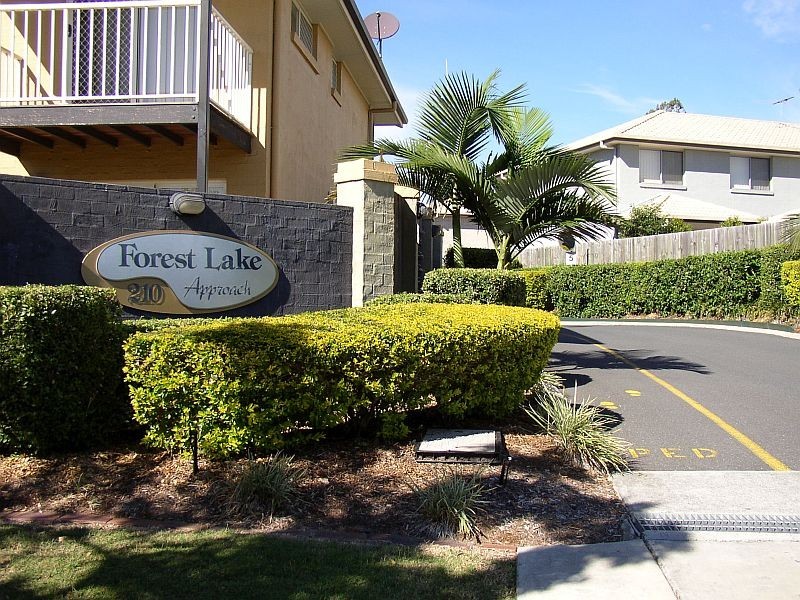 210 Government Road, Forest Lake QLD 4078