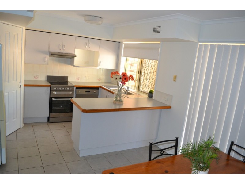 8/142 Bunya Road, Arana Hills QLD 4054