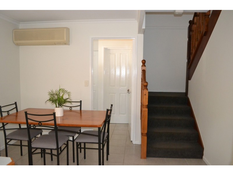 8/142 Bunya Road, Arana Hills QLD 4054