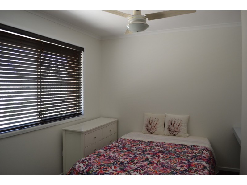 8/142 Bunya Road, Arana Hills QLD 4054