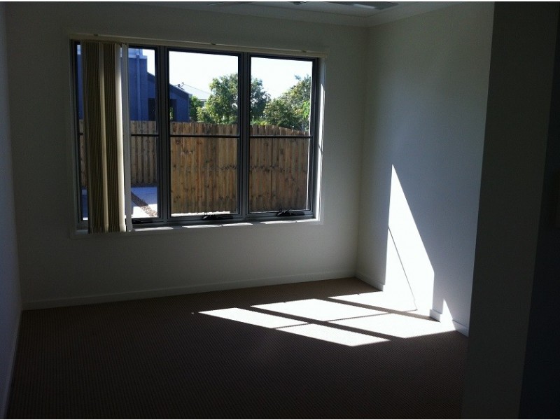 North Lakes QLD 4509