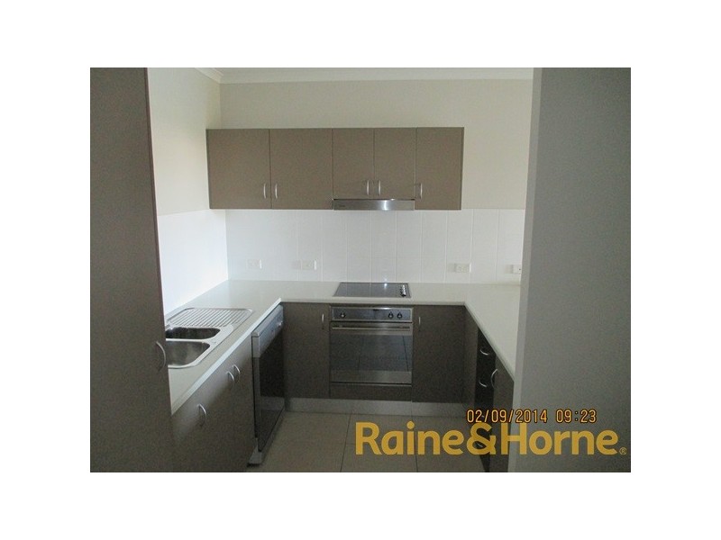 U214 / 92 – 98 Digger St, Cairns City QLD 4870