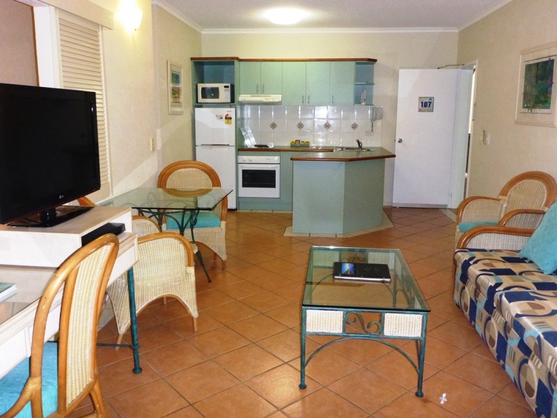 6 Triton Street, Palm Cove QLD 4879