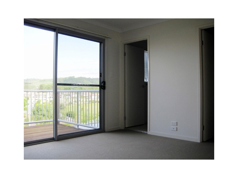 2 Toohey, Pacific Pines QLD 4211