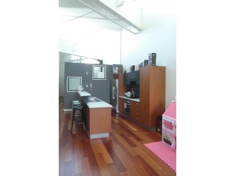 54 Vernon Tce, Teneriffe QLD 4005