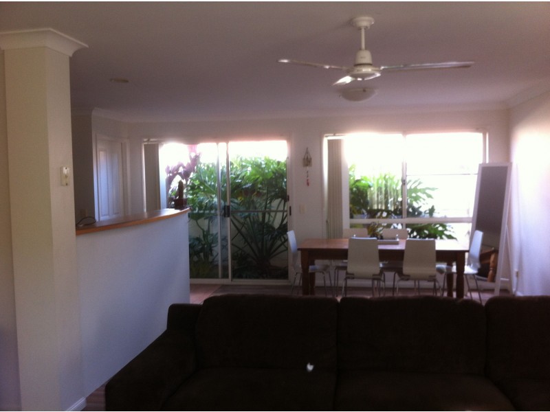2-4 Langport Parade, Mudgeeraba QLD 4213