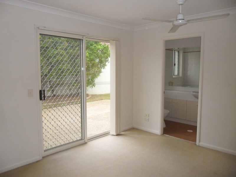2-4 Langport Parade, Mudgeeraba QLD 4213
