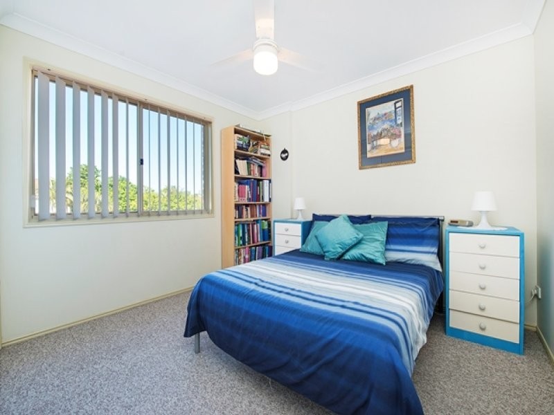 121 Golden Ave, Calamvale QLD 4116