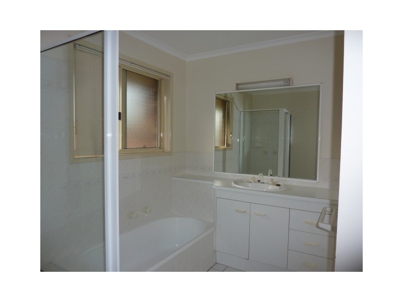 142 Bunya Road, Arana Hills QLD 4054