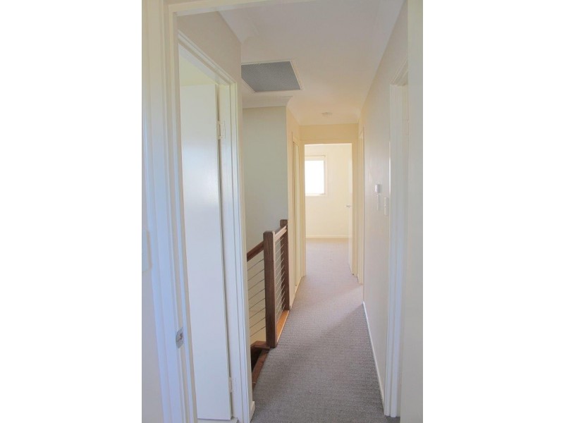 SLUG/582 Manly Road, Wakerley QLD 4154