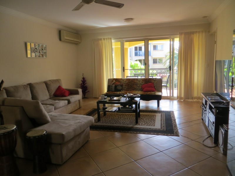 4/82-86 Limetree Parade, Runaway Bay QLD 4216