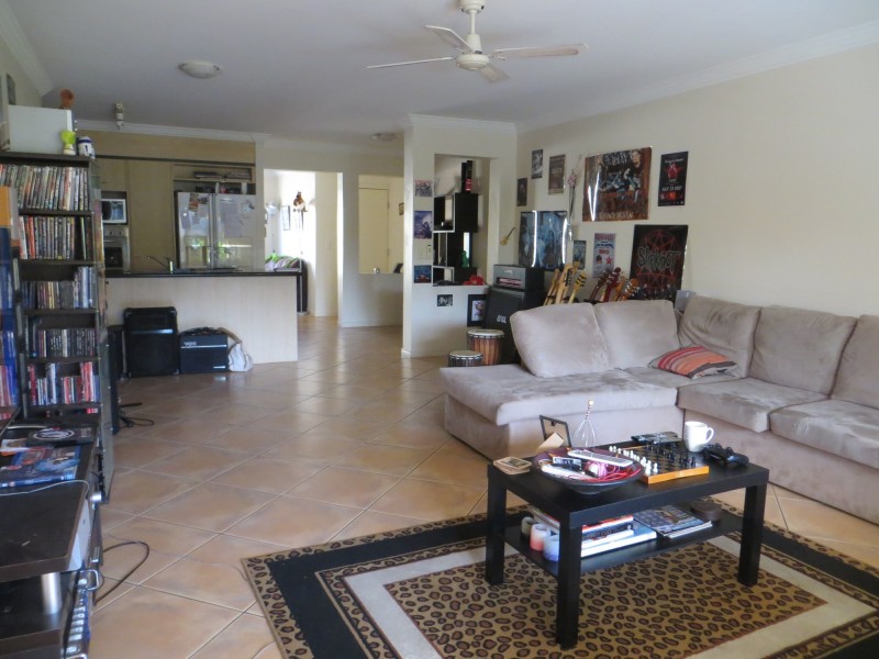 4/82-86 Limetree Parade, Runaway Bay QLD 4216