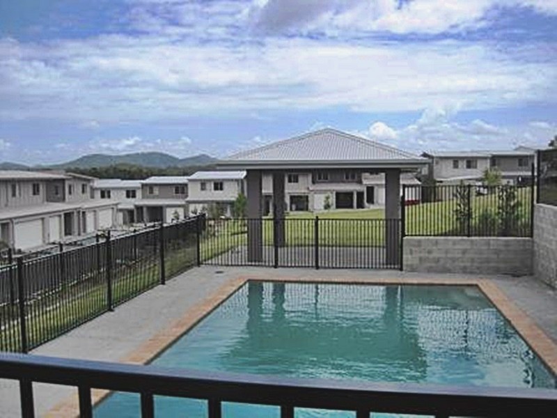 2 Toohey, Pacific Pines QLD 4211