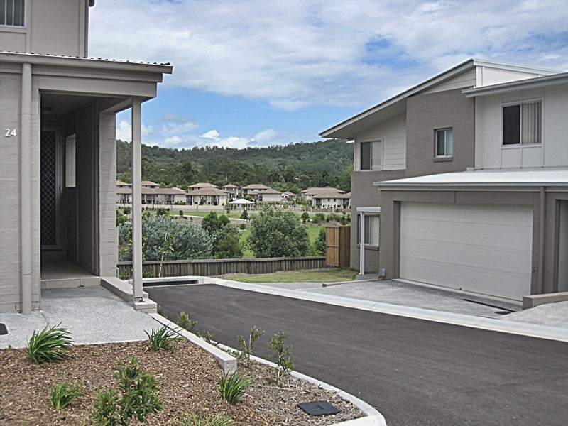 2 Toohey, Pacific Pines QLD 4211