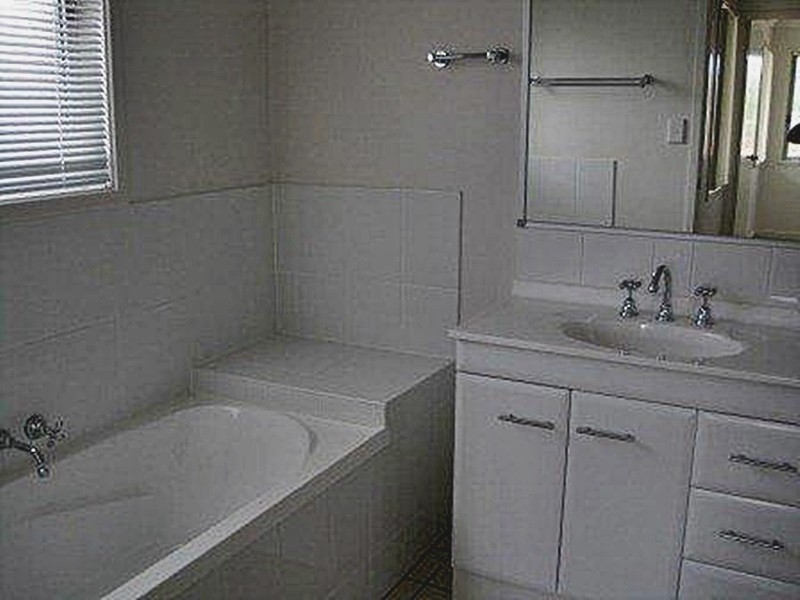 2 Toohey, Pacific Pines QLD 4211