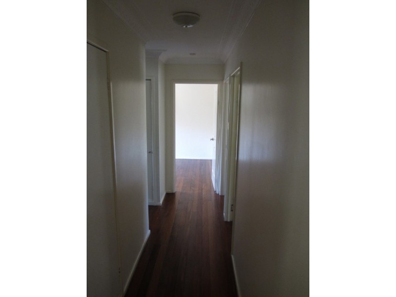 3 Cromarty, Kenmore QLD 4069