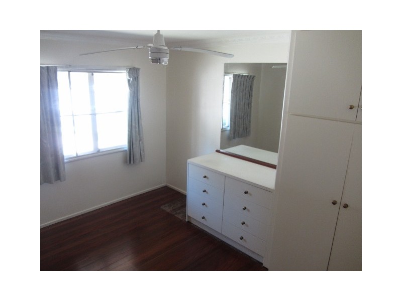 3 Cromarty, Kenmore QLD 4069