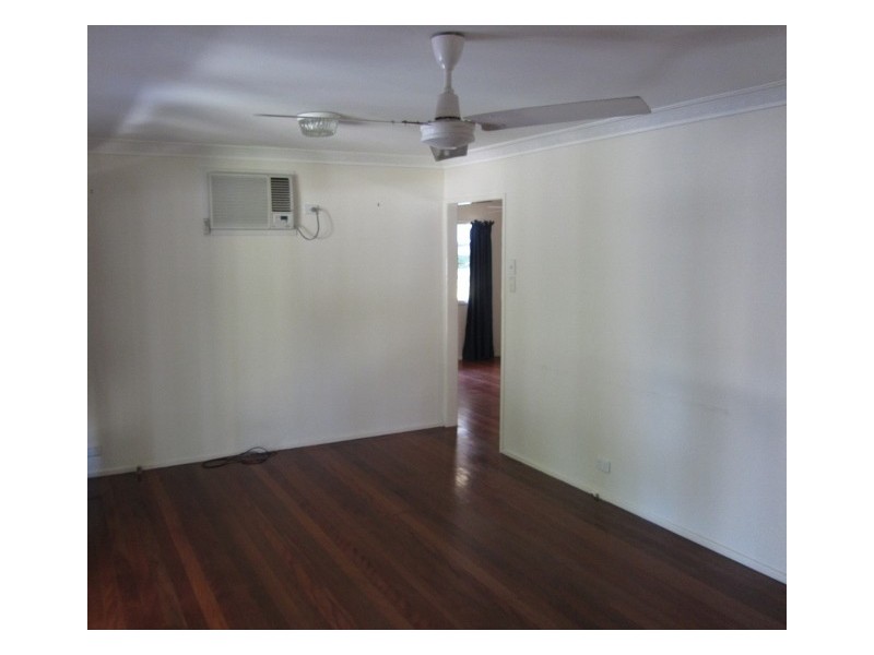 3 Cromarty, Kenmore QLD 4069