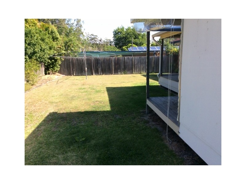 3 Cromarty, Kenmore QLD 4069