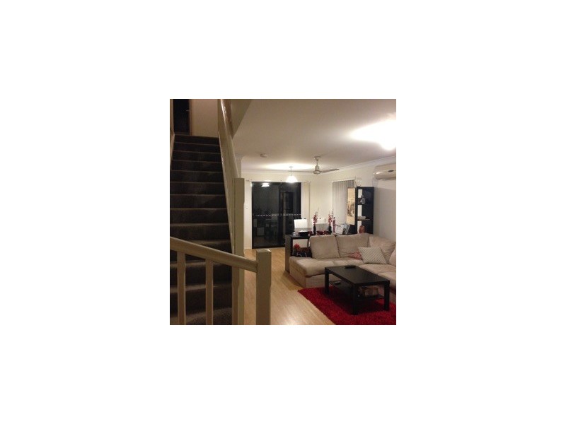 90 Oakleaf Street, Eight Mile Plains QLD 4113