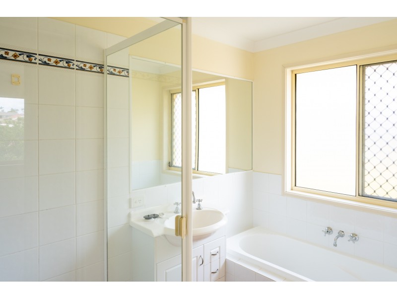 116 Bordeaux, Eight Mile Plains QLD 4113