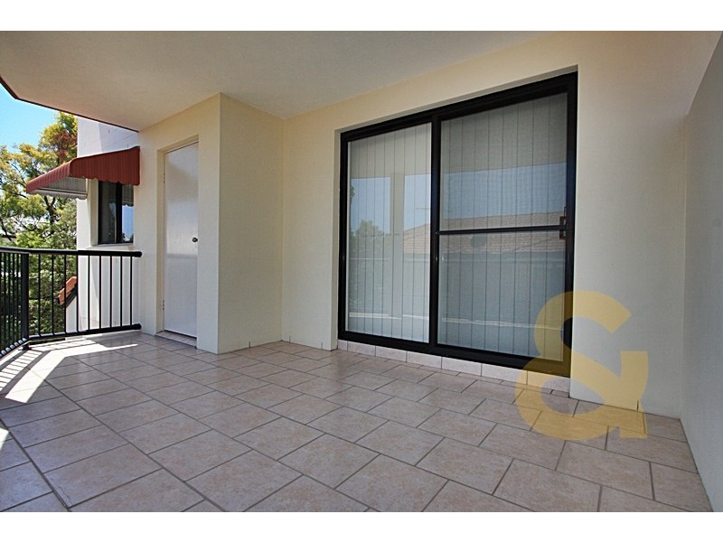 15 Dansie Street, Greenslopes QLD 4120
