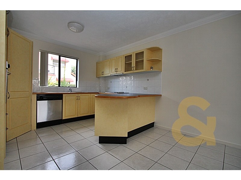 15 Dansie Street, Greenslopes QLD 4120
