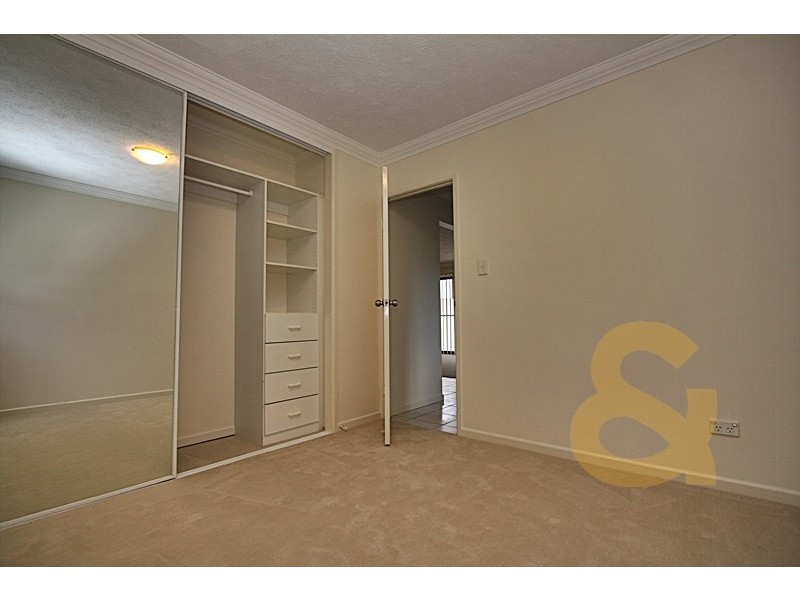 15 Dansie Street, Greenslopes QLD 4120