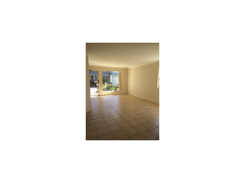15/11 Pryanees street, Calamvale QLD 4116