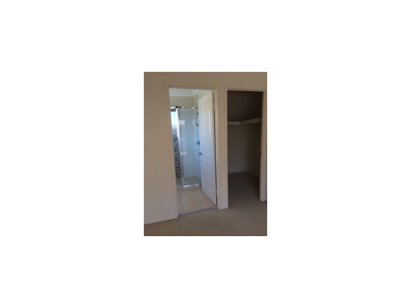 15/11 Pryanees street, Calamvale QLD 4116