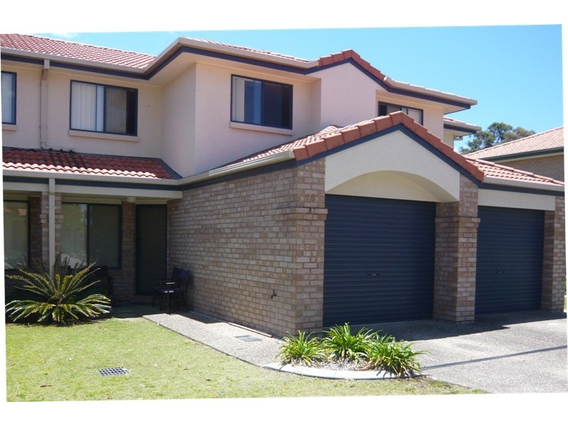 25 / 2 Bos Drive, Coomera QLD 4209