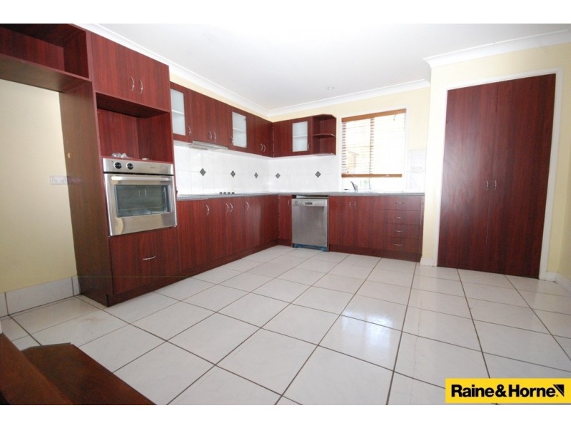 136 Norman Avenue, Norman Park QLD 4170