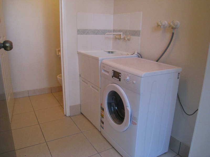 90 Oakleaf Street, Eight Mile Plains QLD 4113