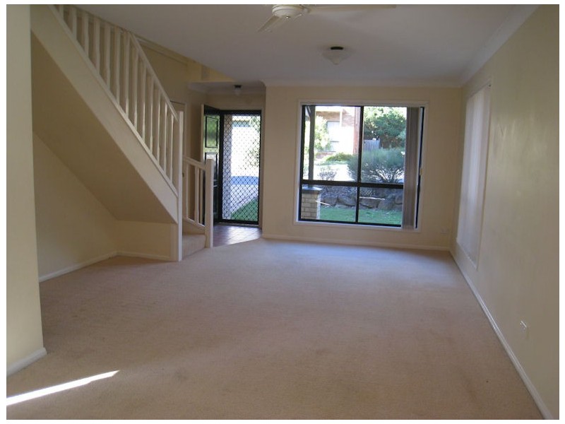 90 Oakleaf Street, Eight Mile Plains QLD 4113