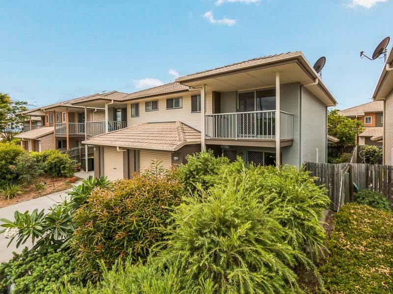 210 Government Road, Forest Lake QLD 4078