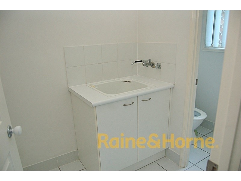 210 Government Road, Forest Lake QLD 4078