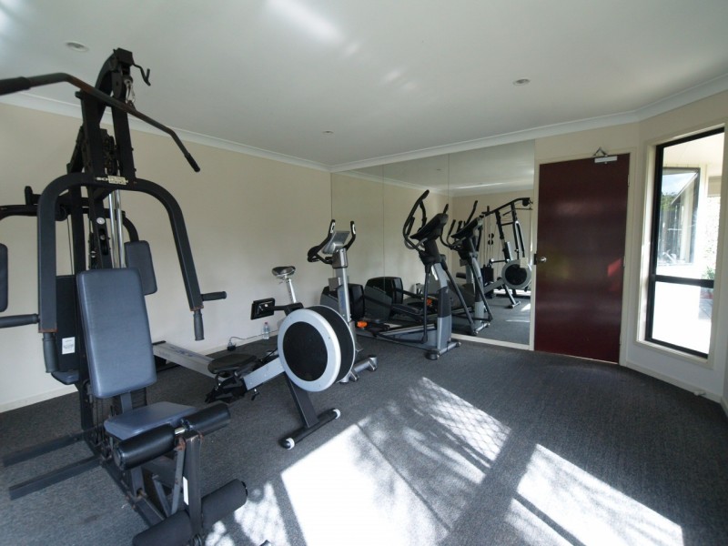 590 Pine Ridge Road, Coombabah QLD 4216