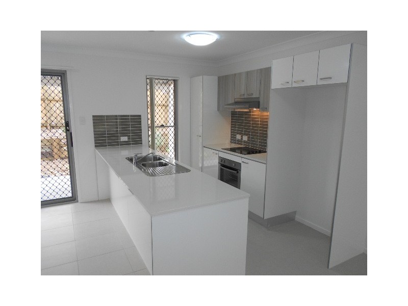 31/1 Gumview Street, Albany Creek QLD 4035