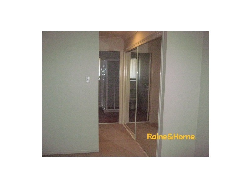 16 Violet Close, Eight Mile Plains QLD 4113