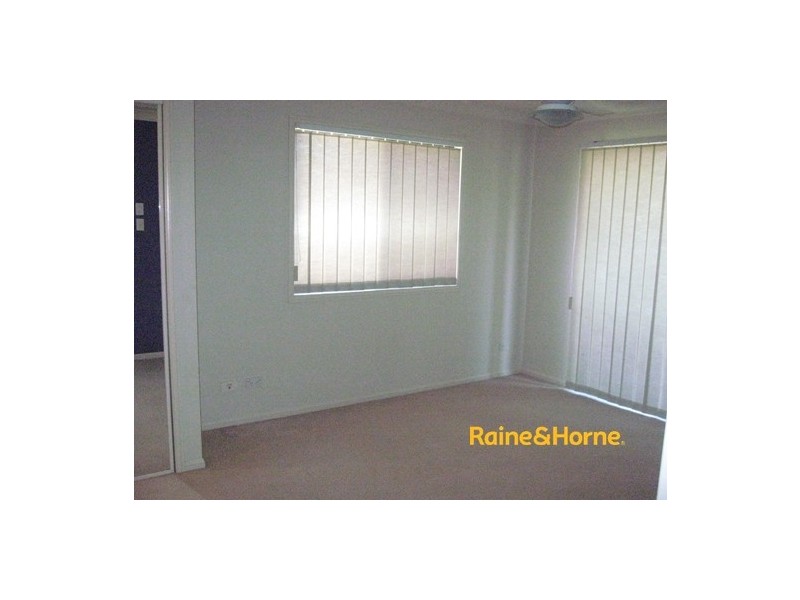 16 Violet Close, Eight Mile Plains QLD 4113