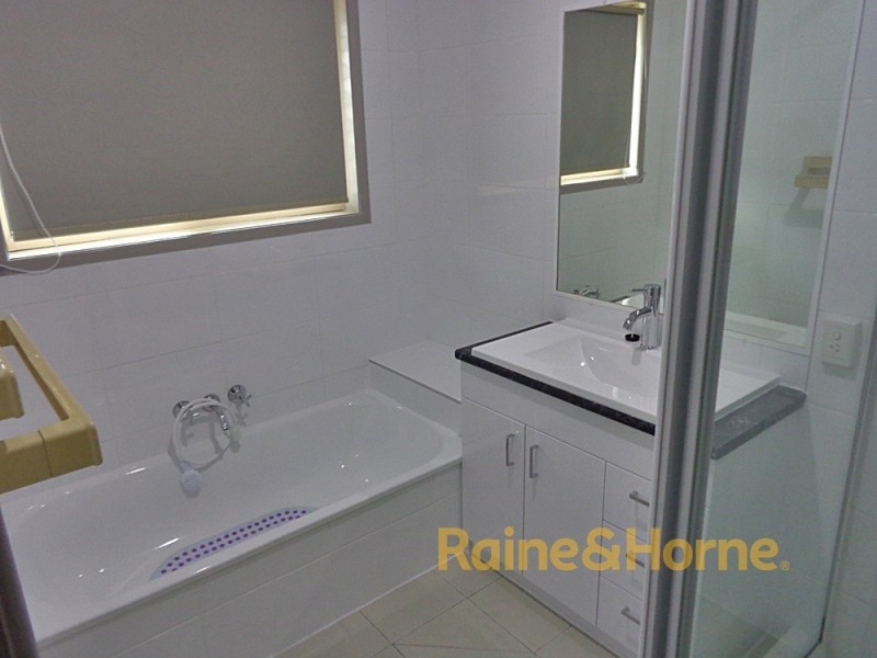 6-10 Bourton Rd, Merrimac QLD 4226