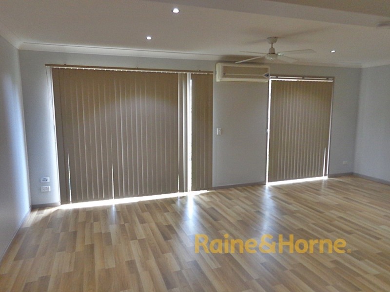6-10 Bourton Rd, Merrimac QLD 4226