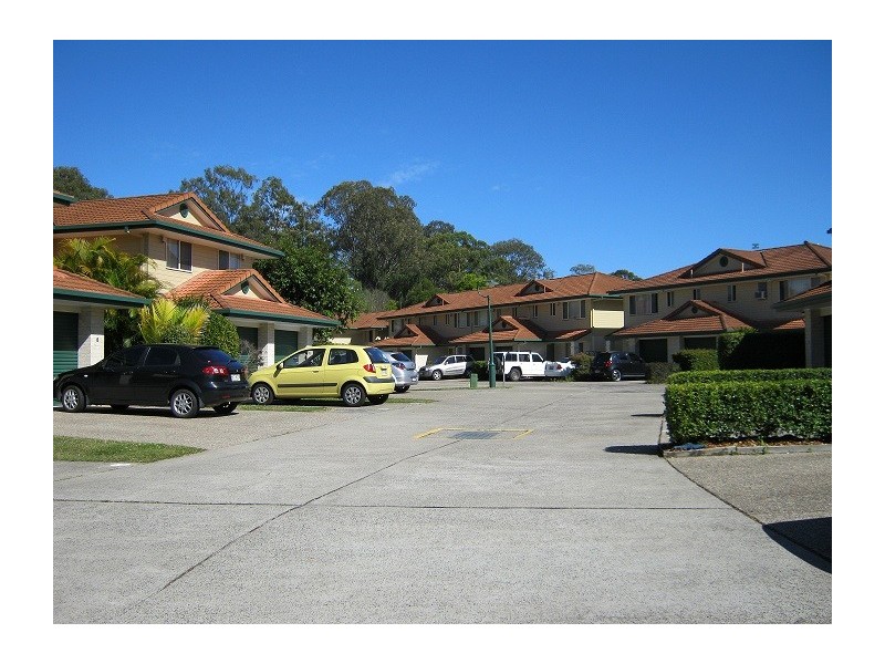*/17 Douma Dr, Mudgeeraba QLD 4213