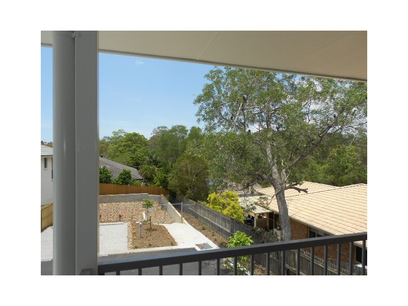 27/1 Gumview Street, Albany Creek QLD 4035