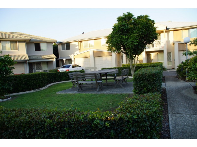 28/11 Pryanees street, Calamvale QLD 4116