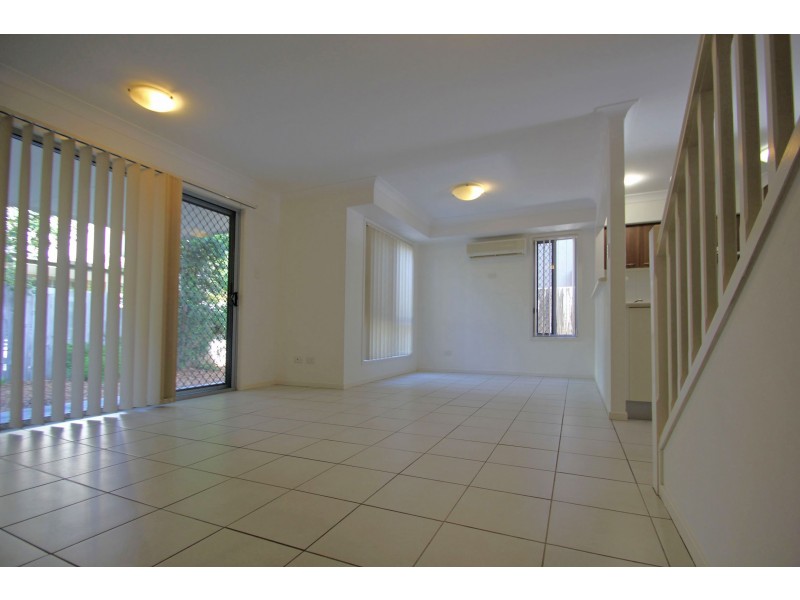 2 Meadowbrook Drive, Meadowbrook QLD 4131