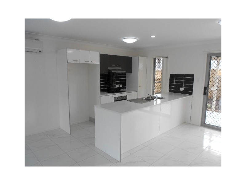 22/1 Gumview Street, Albany Creek QLD 4035